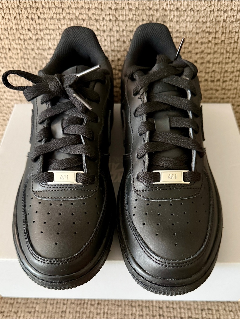 NEW Nike All-Black Air Force 1 GS  Sneakers size Youth 4.5/Women 6